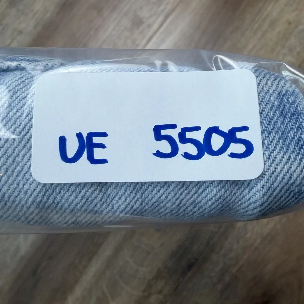 Vintage Levis 505 Jeans Men 32x30 Blue Regular Fit Light Wash Denim 90s (Hemmed)
